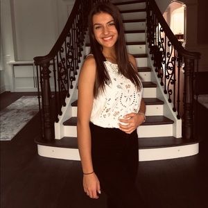 Meet your Posher, Cristina